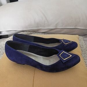 vintage Selby blue suede flats